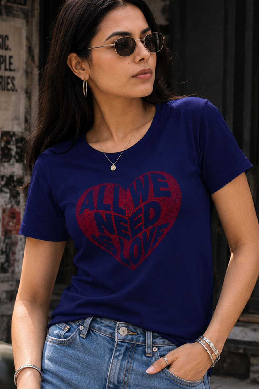 All We Need Is Love Heart Graphic Women's T-Shirt